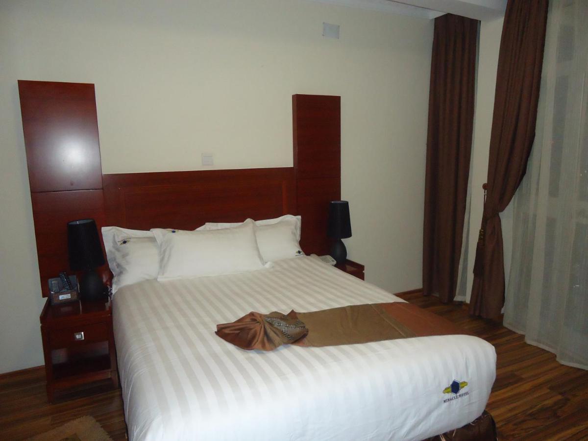 אדיס אבבה Miracle Hotel מראה חיצוני תמונה